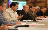 El jefe de Gobierno exclamó que "con sanciones o sin sanciones, Venezuela va para adelante" mediante el programa para la prosperidad económica.