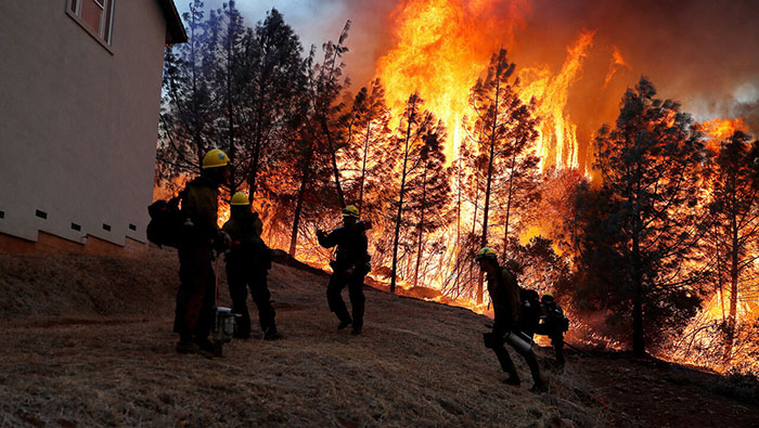 Los incendios en California aumentan su violencia y son cada vez más frecuentes.