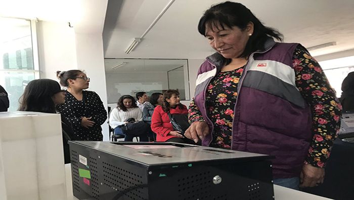 A finales de 2018 los peruanos aprobaron en referendo reformas legislativas para frenar la corrupción en el país andino, que fueron remitidas al Congreso que tiene al partido opositor Fuerza Popular como mayor fuerza política.