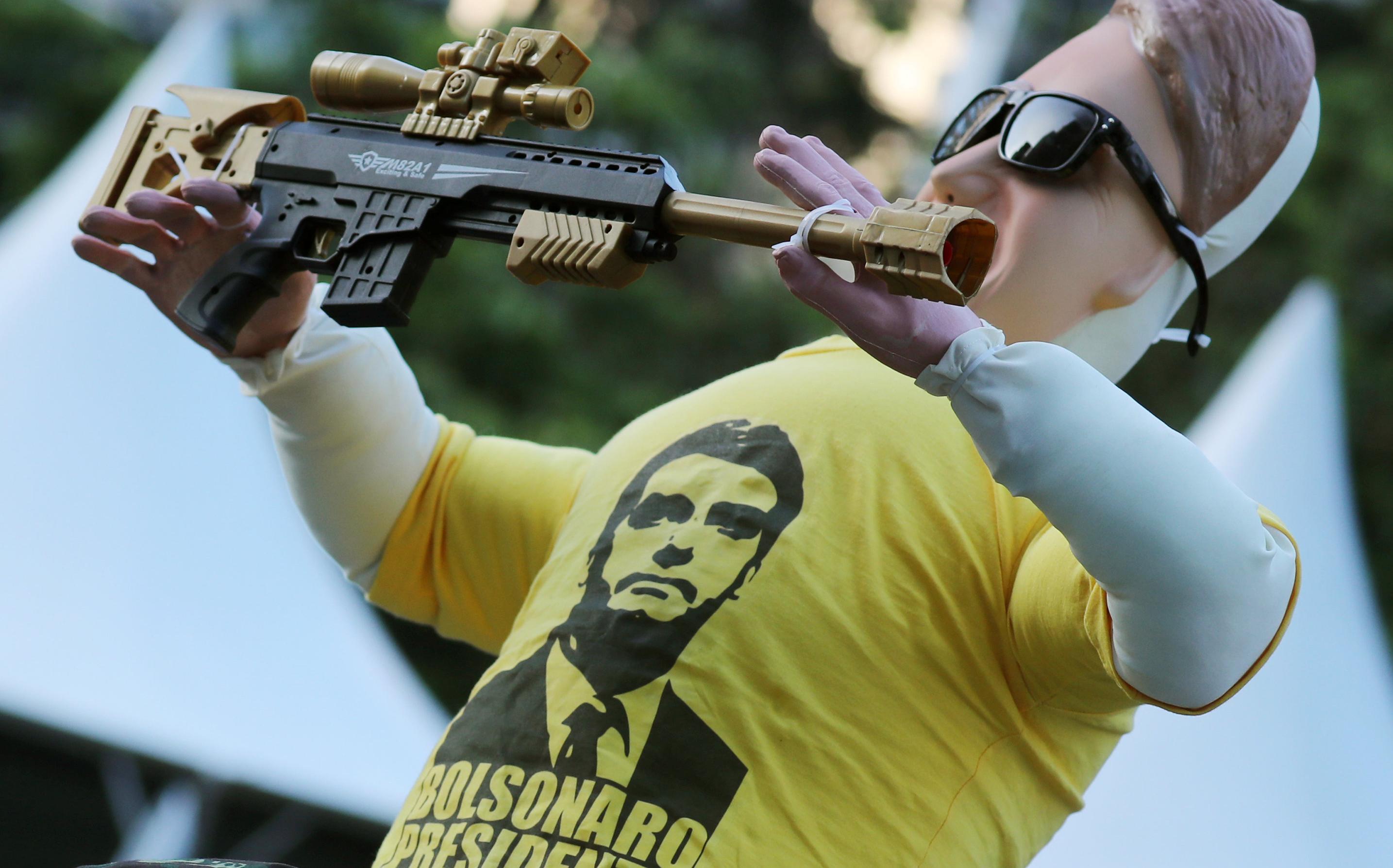 Pese a los altos índices de mortalidad por arma de fuego en Brasil, el presidente electo Jair Bolsonaro pretende facilitar el porte para todos los ciudadanos sin antecedentes penales.