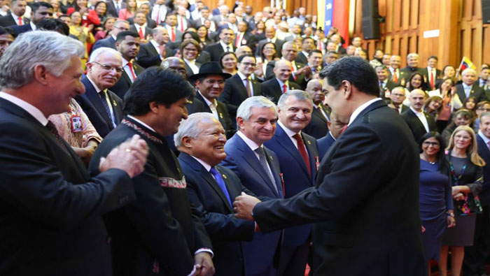 El presidente Maduro destacó la necesidad de fortalecer las relaciones diplomáticas para una convivencia entre las distintas regiones.