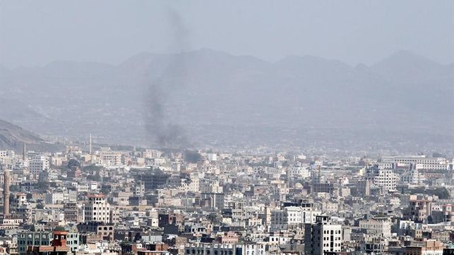 Después del ataque, el enviado de la ONU para Yemen, Martin Griffiths, urgió a los rebeldes hutíes y a las fuerzas gubernamentales a evitar una escalada de violencia.