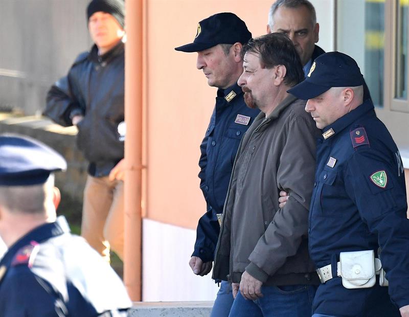 La entrega de Battisti fue coordinada entre la Cancillería de Bolivia y las autoridades de Italia, a través de su embajada en La Paz.