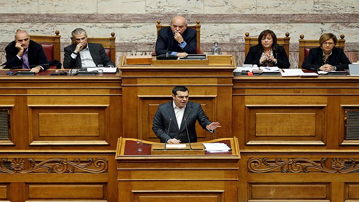 Alexis Tsipras solicitó el apoyo de los parlamentarios en el debate sobre la moción de confianza.
