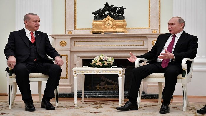 Putin califica de constructivas las negociaciones que sostuvo con el presidente turco.