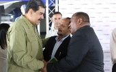 El presidente Maduro inauguró el Congreso de Movimientos Cristianos por la Paz recibiendo las oraciones y bendiciones de los presentes. 