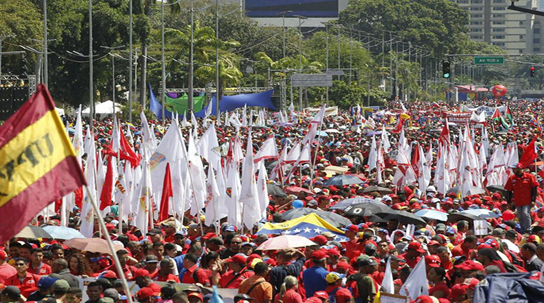 Ante un nuevo intento por desestabilizar la paz social del país, el chavismo se ha mantenido con fuerte presencia en las calles en todo el territorio nacional.