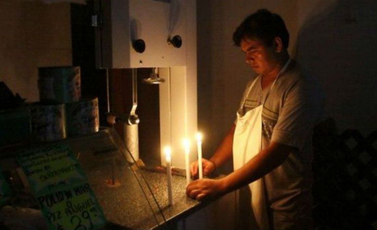 Hace una semana, miles de argentinos que viven en Buenos Aires se vieron afectados por los cortes de luz.