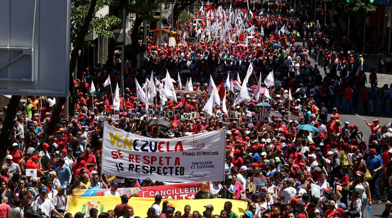 Desde las 09H00 (hora local) comenzó la movilización convocada por el Gobierno bolivariano en rechazo al intento de golpe de Estado que impulsan el presidente estadounidense Donald Trump y sectores de la oposición venezolana.