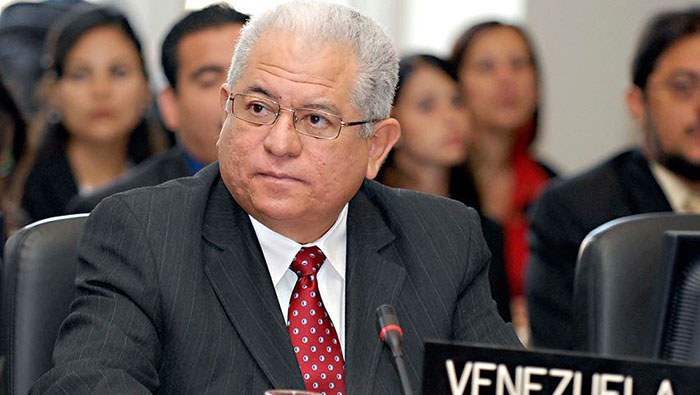El diplomático venezolano reiteró a Bachelet la invitación que le hiciera el presidente Nicolás Maduro para visitar Venezuela.