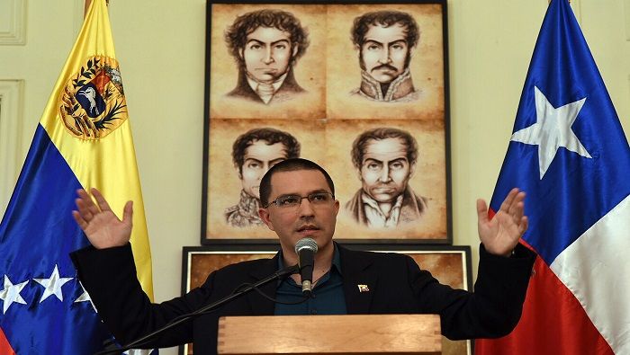 La Cancillería venezolana llamó a los mandatarios de Chile y Colombia a ocuparse de las violaciones a los derechos humanos en sus países.