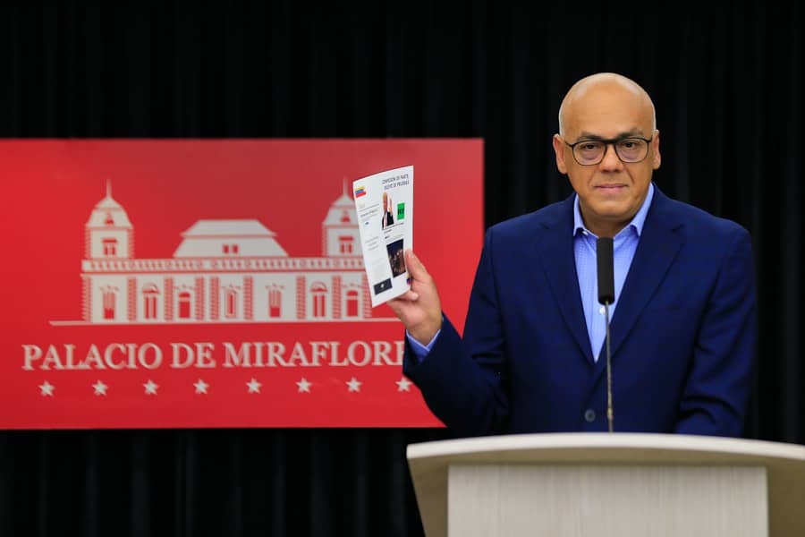 Rodríguez señaló que la embestida del pasado 25 de marzo buscaba generar un gigantesco incendio y dejar sin luz a los venezolano por varias semanas.