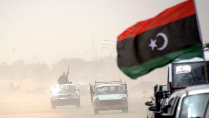 El gobierno asentado en Trípoli declaró alerta máxima.