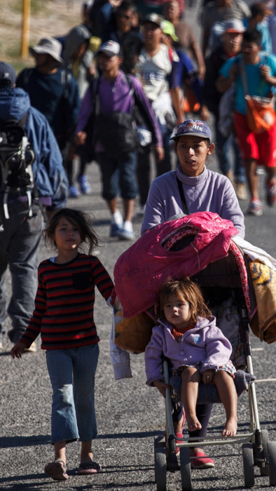 Una nueva caravana de aproximadamente tres mil migrantes ingresó a México con el objetivo de llegar a EE.UU.