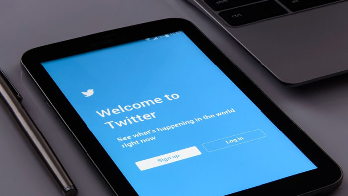 Twitter ya cuenta con la opción de silenciar, bloquear o borrar el mensaje que considere inapropiado.