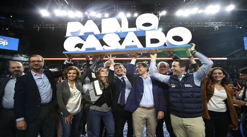 Mientras las encuestas no dan mayoría a ninguno de los partidos, Pablo Casado, presidente del conservador Partido Popular (PP), se abrió a la posibilidad de un eventual gobierno de coalición con ministros de Vox o Ciudadanos.