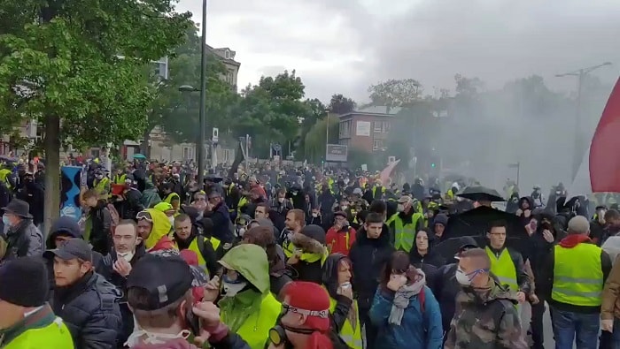 La administración de Macron se ha empeñado en reprimir de forma violenta las manifestaciones de calle organizadas por los chalecos amarillos.