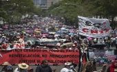 Docentes mexicanos marchan en conmemoración del Día del Maestro