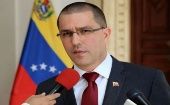El canciller recordó que los activistas estaban dentro de la embajada con autorización del Gobierno venezolano, por lo tanto su desalojo es ilegal.