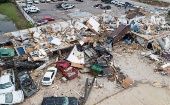 Se estima que al menos 55 tornados han tocado superficie en ocho estados del territorio estadounidense dejando importantes destrozos materiales.