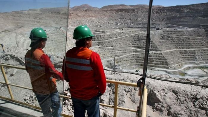 Los trabajadores dejarán de operar en la mina de Chuquicamata, Antofagasta, a partir de este viernes.