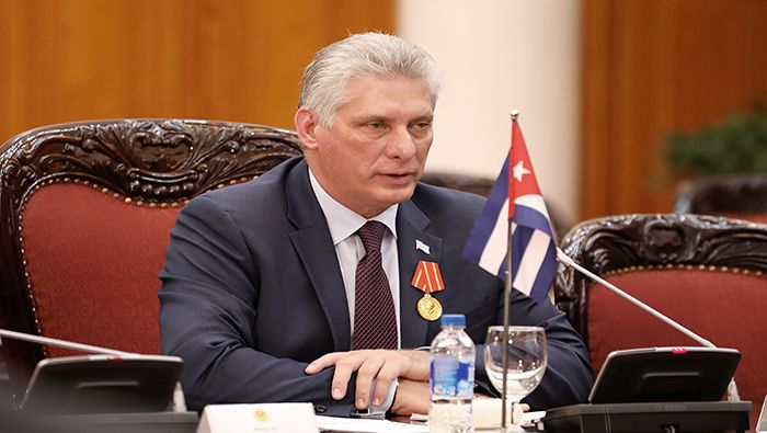 El presidente cubano calificó de calumnias los argumentos de EE.UU. para incluir a Cuba en la polémica lista.