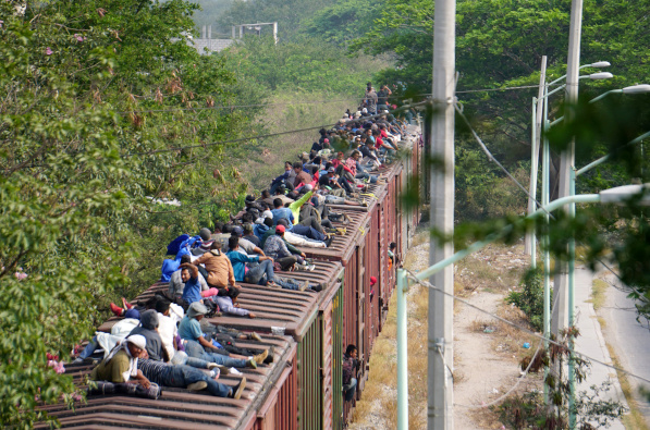López Obrador dijo que la Guardia Nacional sí podrá detener legalmente a migrantes.