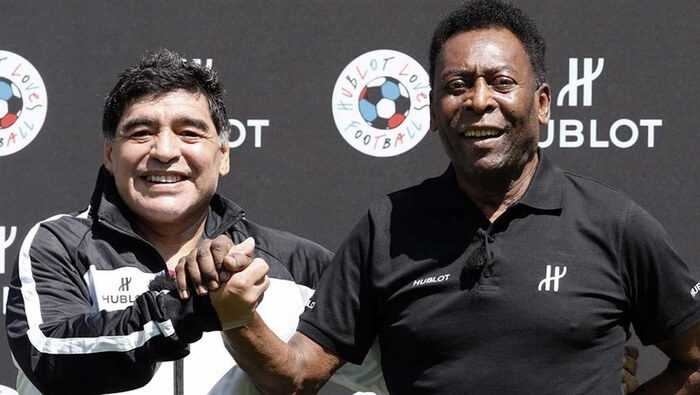 Una de las principales discrepancias entre brasileños y argentinos es elegir al mejor jugador de la historia. ¿Maradona o Pelé?