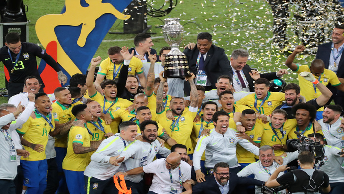 La última ocasión en la que Brasil se coronó fue en la Copa América Venezuela 2007, después de vencer a Argentina por 3 a 0.