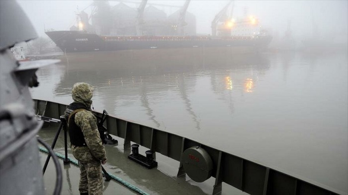 Ucrania detuvo este jueves una embarcación petrolera rusa en el estrecho de Kerch.
