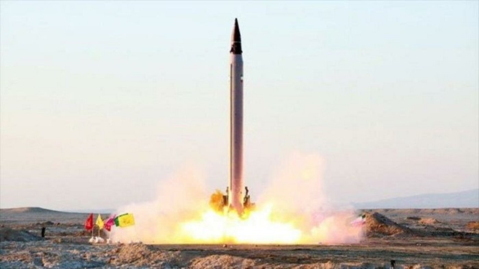 Lanzamiento de un misil balístico iraní en octubre de 2015.