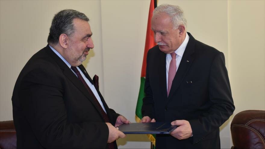 El canciller palestino Riad al-Maliki recibió las cartas credenciales del primer embajador de Nicaragua en esa nación.