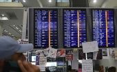 La autoridad aeroportuaria hongkonesa anuncia cancelación de vuelos ante protestas en la terminal aérea.