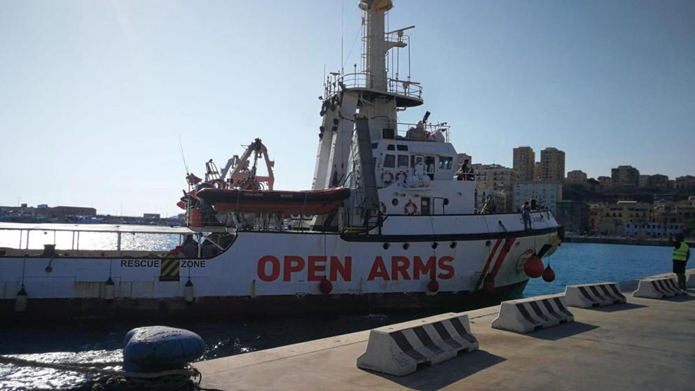 El buque humanitario Open Arms tendrá ahora que quedar dos semanas en Italia en el marco de esta investigación.