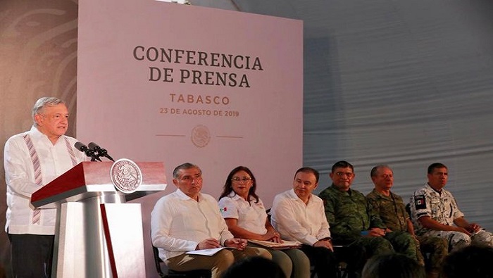 El presidente mexicano resaltó las posibilidades de generar miles de puestos de trabajo que proporciona la nueva instalación petrolera.