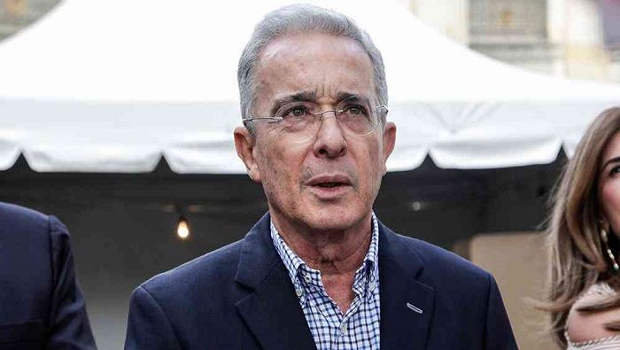 Uribe tiene el peor porcentaje de respaldo que ha recibido desde su salida de la presidencia de Colombia.