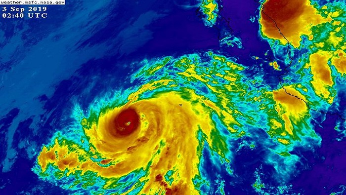 El huracán Juliette se aleja de las costas mexicanas, y se espera que se debilite los próximos días en aguas del Pacífico.