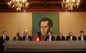 Como representantes de la oposición venezolana, el acuerdo fue firmado por Claudio Fermín, Timoteo Zambrano y Luis Romero. 