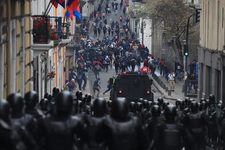 Los manifestantes aseguran que las medidas económicas del Gobierno ecuatoriano afectan a los más vulnerables. 