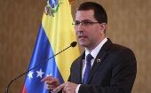El diplomático venezolano también instó a la comunidad internacional en atender los conflictos por los que atraviesa la nación colombiana.
