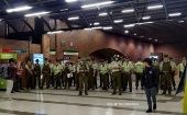 Para hacer frente a la evasión masiva, el Gobierno de Piñera ha aumentado la presencia de Carabineros en las estaciones del Metro. 