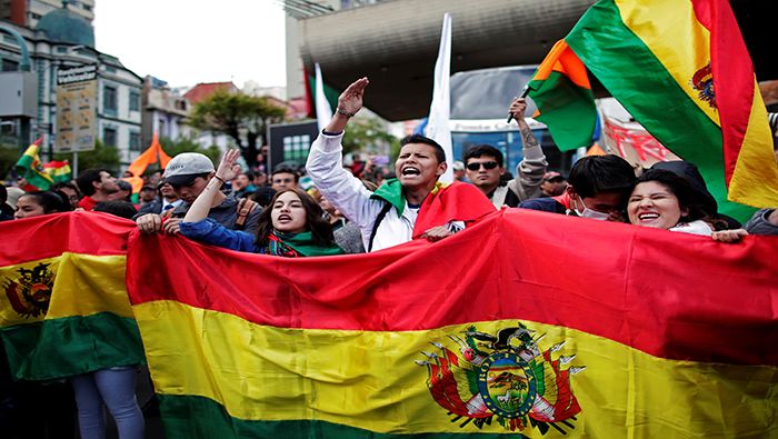 Opositores a Evo Morales desconocen los resultados electores del pasado domingo.