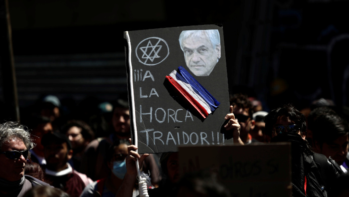 En Chile continúan las protestas en contra del alto costo de la vida.
