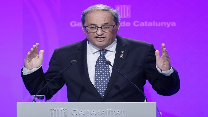 El presidente Torra acusó a Pedro Sánchez de imitar las estrategias excluyentes del exprimer ministro de España, Mariano Rajoy.