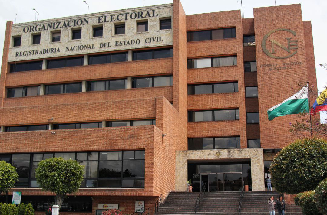En las principales Alcaldías se destaca la elección de Claudia López con 35,24 por ciento de los sufragios en Bogotá (capital).