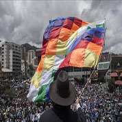 Bolivia, golpe de Estado y la irresuelta guerra entre la Biblia y la Wiphala