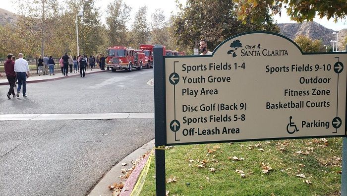 Las demás escuelas del área fueron evacuadas y cerradas como una medida de precaución sugerida por el Departamento del Sheriff de Los Ángeles.