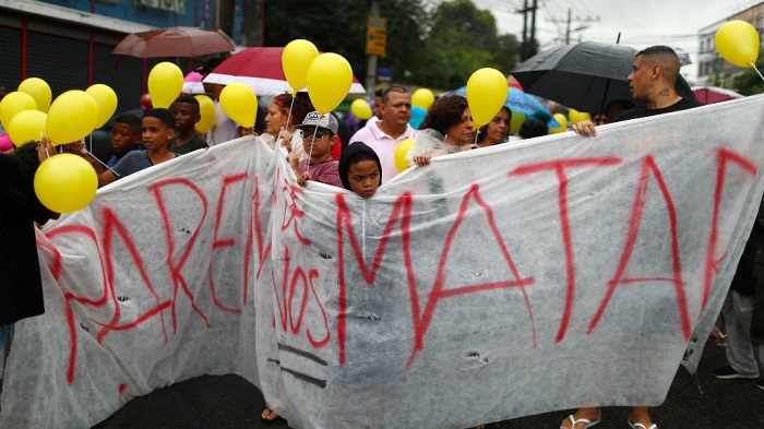 Según la ONG Rio de Paz, en lo que va de año, seis niños han muerto por balas perdidas en Río de Janeiro.