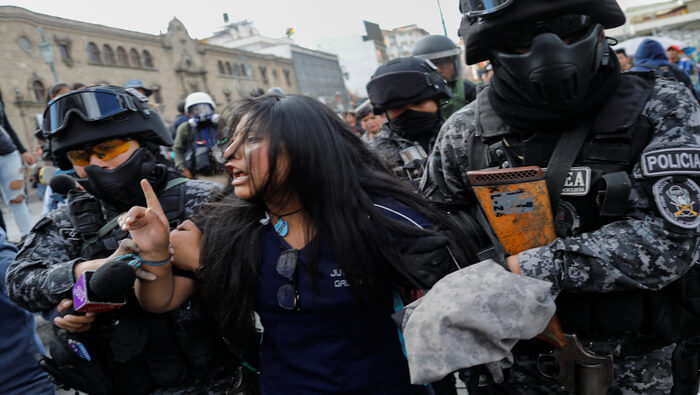 En un comunicado, las organizaciones condenan la brutal represión desatada por la policía y los militares bolivianos contra la población.