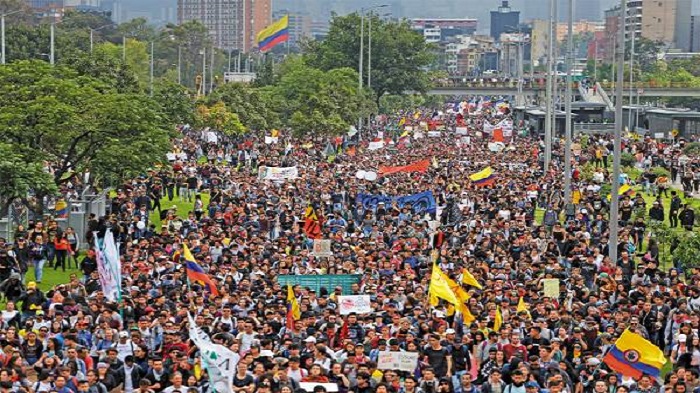 Los colombianos tomaron las calles desde el jueves último para manifestarse contra las políticas del presidente Iván Duque.
